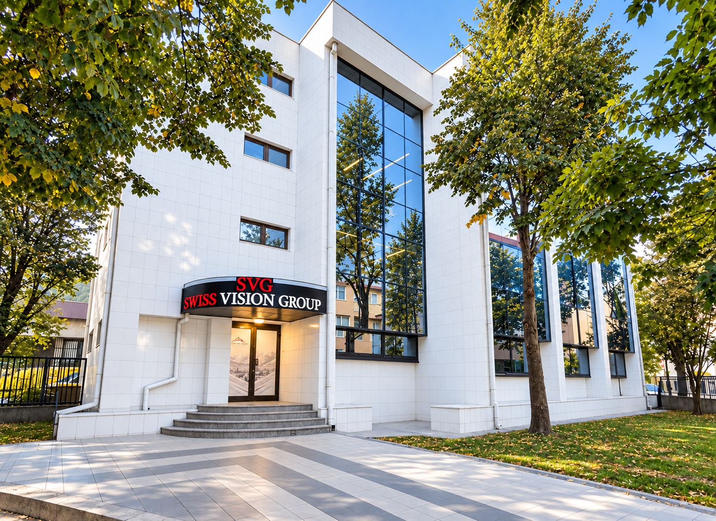 Pamja e përparme e objektit Swiss Vision Group në Tetovë me hyrjen kryesore